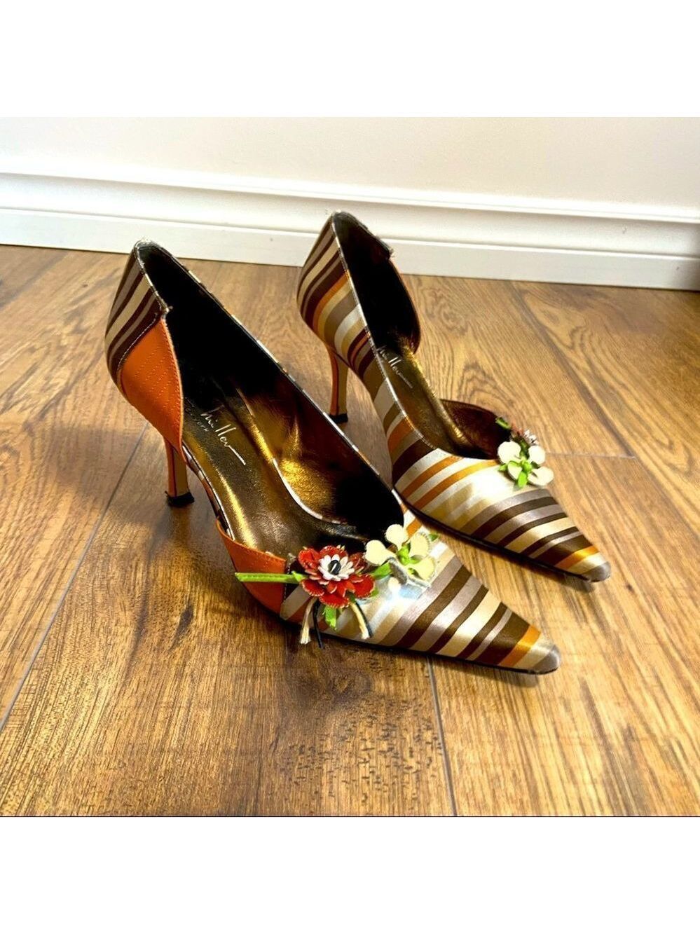 Nicole Miller Pointed Toe D'orsay Pump Floral Detail Size 6.5 Heel 3